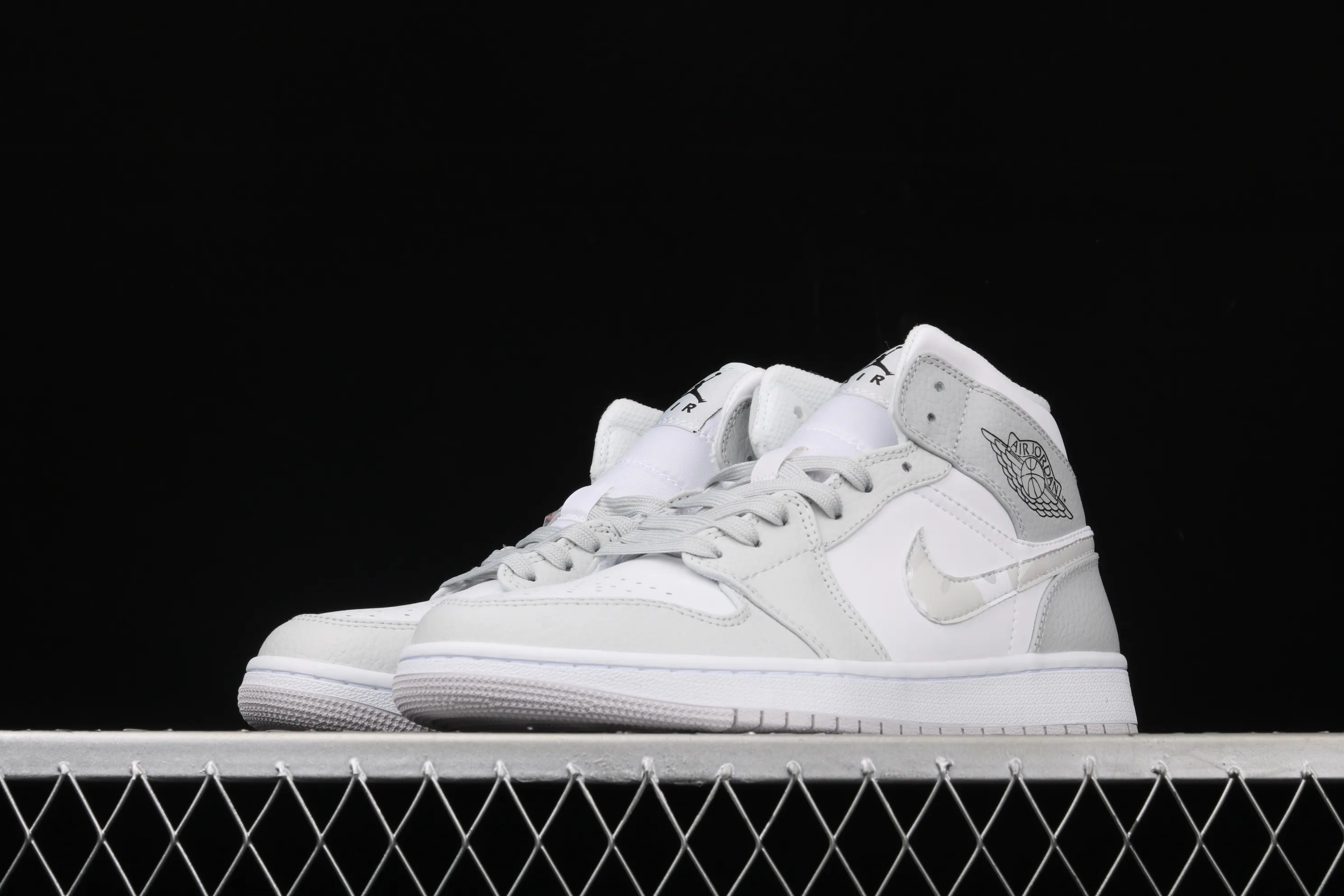 All categories Air Jordan Jordan series basketball shoes Air Jordan 1 Mid Air Jordan 1 Mid "White Camo" AJ1 Joe 1 Zhongbang white gray camouflage DC9035-100